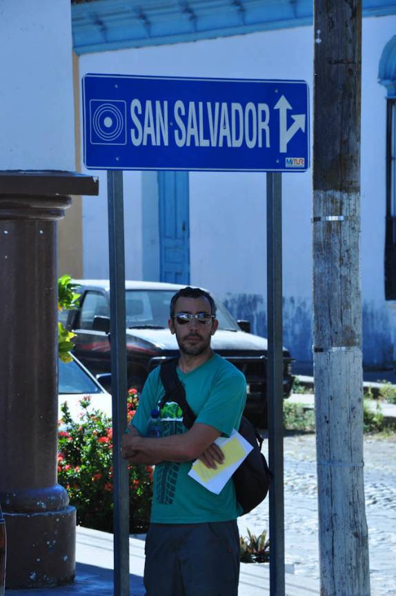 Passeio na cidade de Suchitoto, nas montanhas no norte de El Salvador